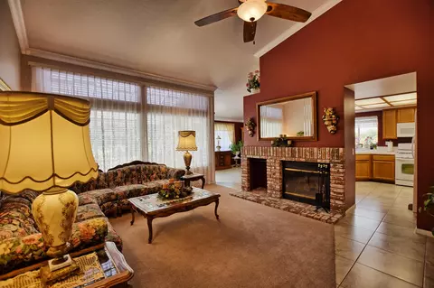 44019 E 12th St, Lancaster, CA 93535 photo 7
