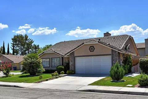 44019 E 12th St, Lancaster, CA 93535 photo 3