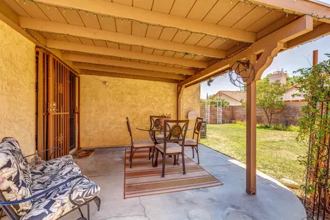 37535 37th St E, Palmdale, CA 93550 photo 10
