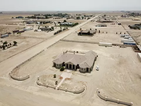 6784 Elder Ave, Rosamond, CA 93560 photo 36