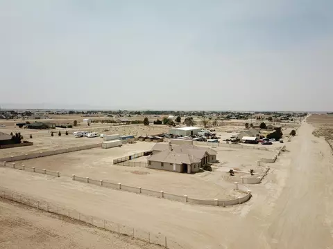 6784 Elder Ave, Rosamond, CA 93560 photo 40