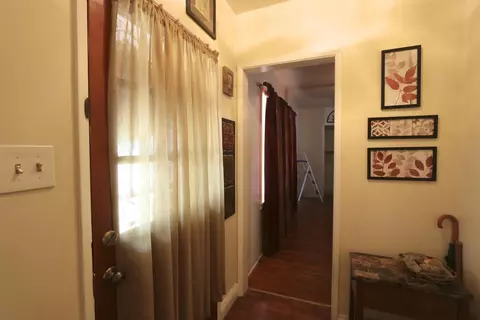 534 E Street St E, Tehachapi, CA 93561 photo 4