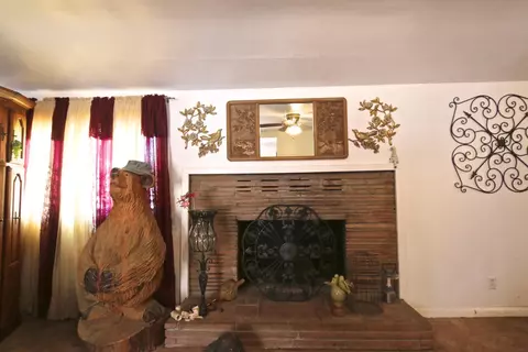 534 E Street St E, Tehachapi, CA 93561 photo 7