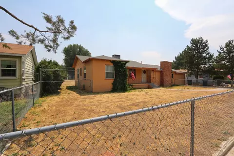 534 E Street St E, Tehachapi, CA 93561 photo 3