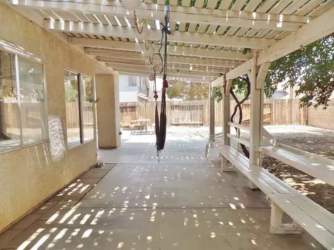 43708 Byron Dr, Lancaster, CA 93535 photo 45