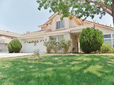 43708 Byron Dr, Lancaster, CA 93535 photo 3