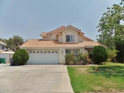 43708 Byron Dr, Lancaster, CA 93535 photo 1