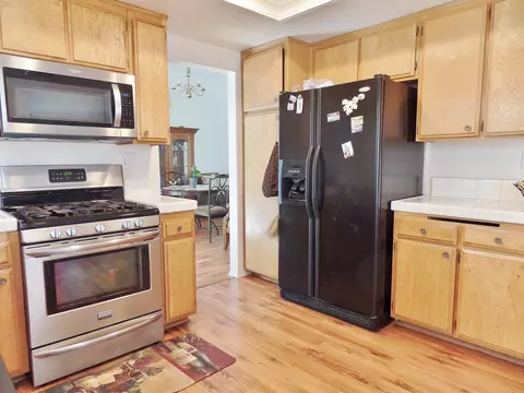 43708 Byron Dr, Lancaster, CA 93535 photo 8