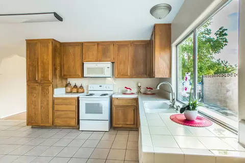 44542 Benald St, Lancaster, CA 93535 photo 11