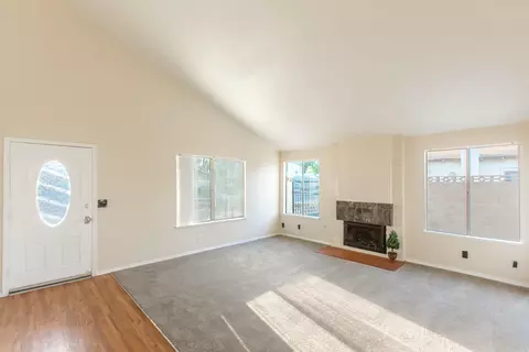 44542 Benald St, Lancaster, CA 93535 photo 6