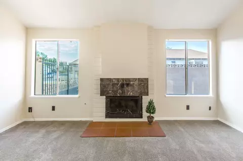 44542 Benald St, Lancaster, CA 93535 photo 7
