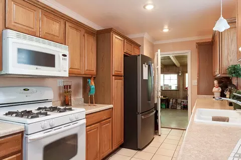 44644 E 6th St, Lancaster, CA 93535 photo 5