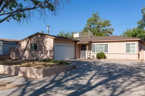 44644 E 6th St, Lancaster, CA 93535 photo 1