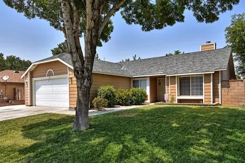 809 W Avenue H2, Lancaster, CA 93534 photo 2