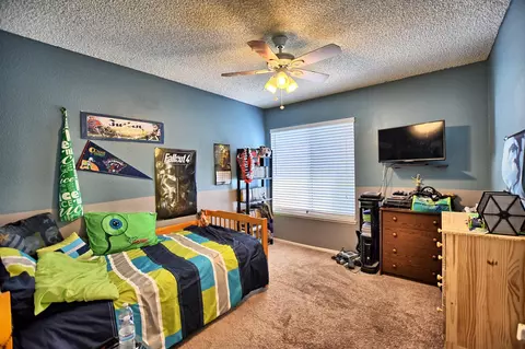 809 W Avenue H2, Lancaster, CA 93534 photo 13