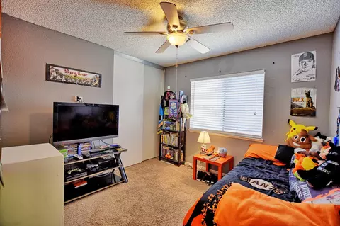 809 W Avenue H2, Lancaster, CA 93534 photo 12