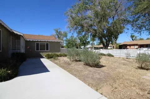 44127 W 11th St, Lancaster, CA 93534 photo 5