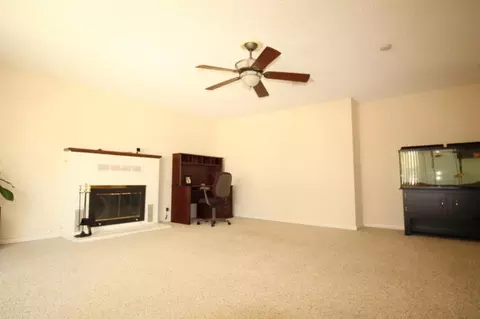 44127 W 11th St, Lancaster, CA 93534 photo 2