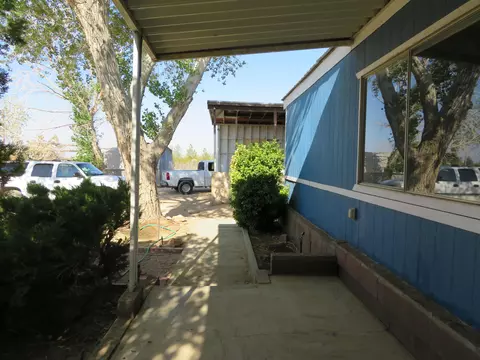 5845 Gerber Ave, Mojave, CA 93501 photo 4