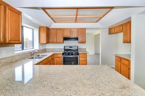 37704 E 53rd St, Palmdale, CA 93552 photo 6