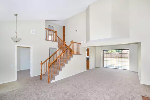 37704 E 53rd St, Palmdale, CA 93552 photo 2