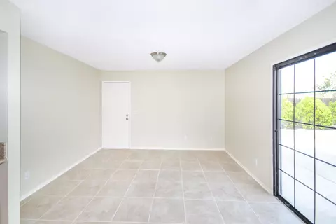 37704 E 53rd St, Palmdale, CA 93552 photo 5
