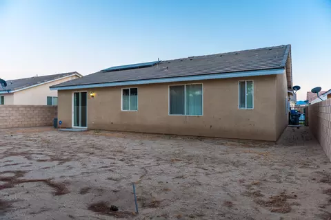 739 Pino Ave, Lancaster, CA 93535 photo 23