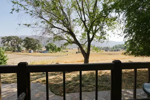 24221 Deertrail Dr, Tehachapi, CA 93561 photo 24