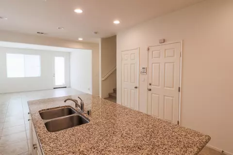 2534 Mapleleaf, Palmdale, CA 93551 photo 9