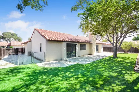 4936 Halen St, Palmdale, CA 93552 photo 18