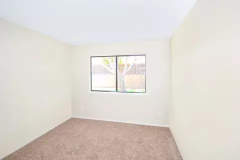 4936 Halen St, Palmdale, CA 93552 photo 12