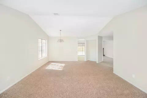 4936 Halen St, Palmdale, CA 93552 photo 2