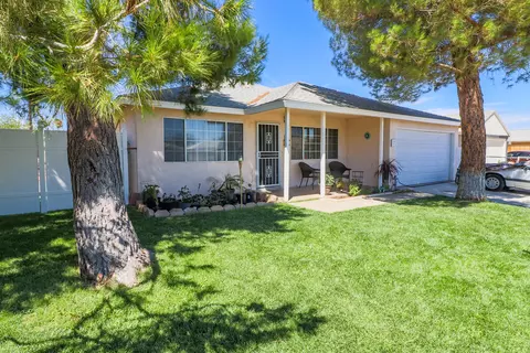 38645 32nd St E, Palmdale, CA 93550 photo 1