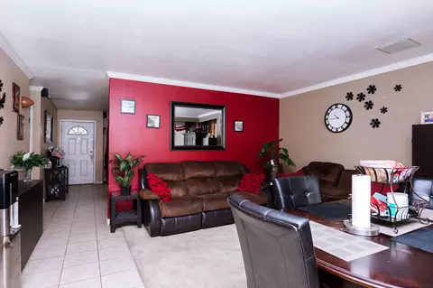 835 E Kildare St, Lancaster, CA 93535 photo 5