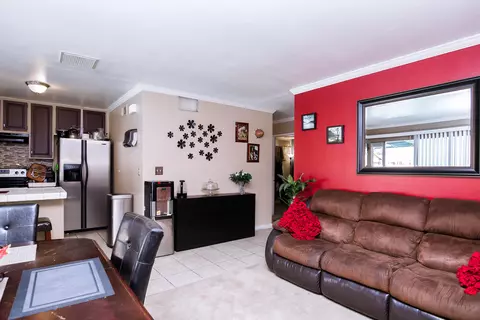 835 E Kildare St, Lancaster, CA 93535 photo 6