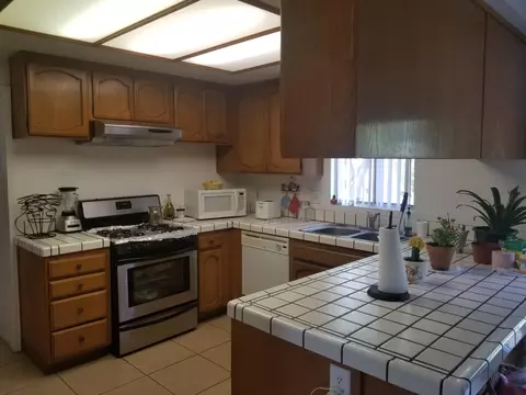 633 E Ivesbrook Street St, Lancaster, CA 93535 photo 21