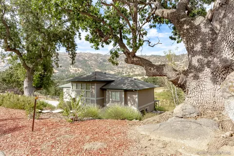 27221 Oakflat Dr, Tehachapi, CA 93561 photo 3