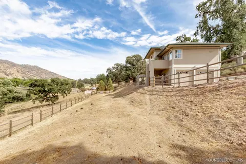 27221 Oakflat Dr, Tehachapi, CA 93561 photo 33