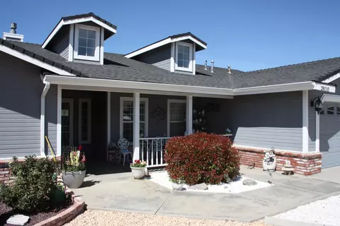 28110 Braeburn Pl, Tehachapi, CA 93561 photo 2