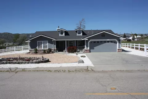 28110 Braeburn Pl, Tehachapi, CA 93561 photo 1