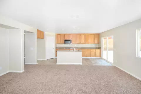 45665 Timothy Ct, Lancaster, CA 93535 photo 5