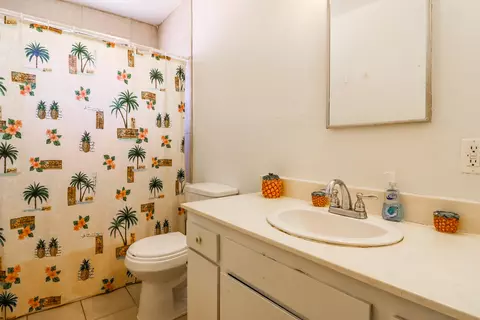 44248 Fenhold St, Lancaster, CA 93535 photo 8