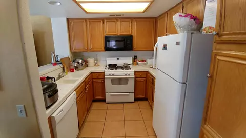 43843 E 5th St, Lancaster, CA 93535 photo 5