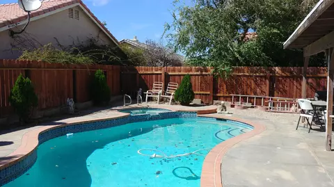 43843 E 5th St, Lancaster, CA 93535 photo 4