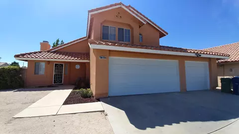 43843 E 5th St, Lancaster, CA 93535 photo 1