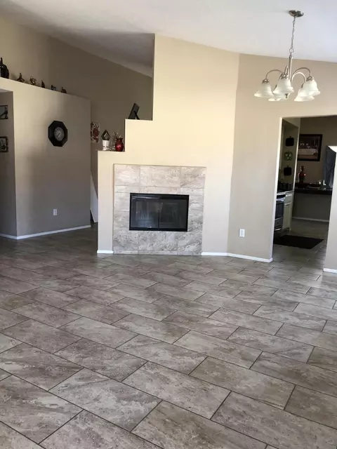 44743 Cerisa St, Lancaster, CA 93535 photo 4