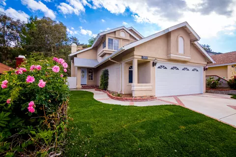 22834 White Pine Pl, Santa Clarita, CA 91390 photo 6