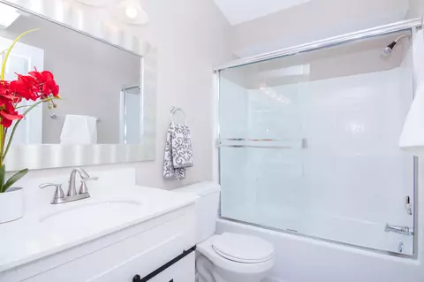 22834 White Pine Pl, Santa Clarita, CA 91390 photo 29