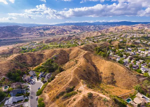 22834 White Pine Pl, Santa Clarita, CA 91390 photo 46
