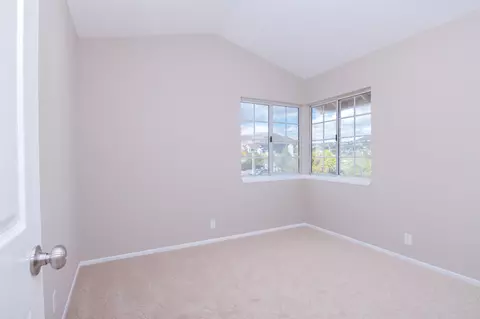 22834 White Pine Pl, Santa Clarita, CA 91390 photo 25